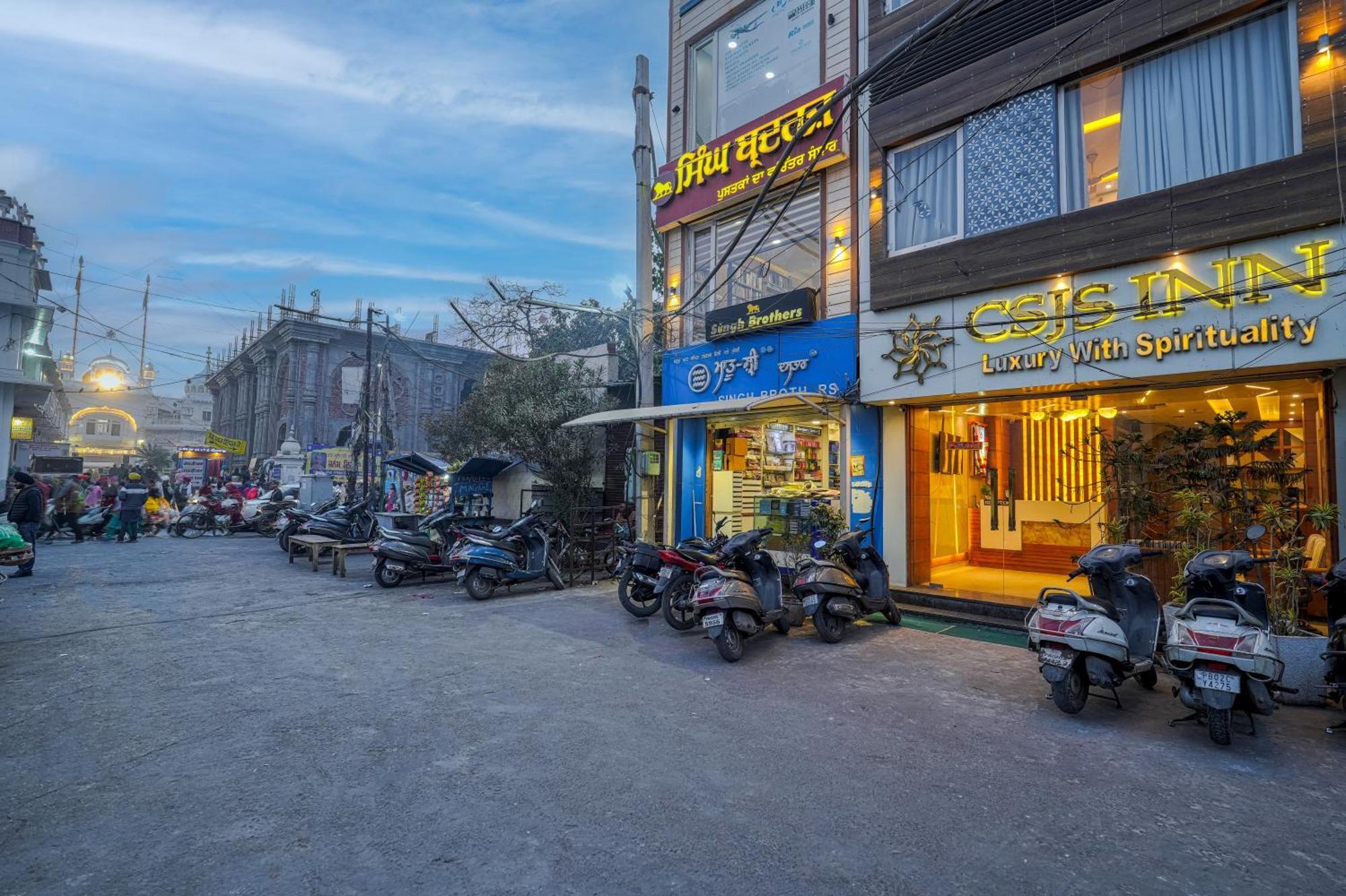 Csjs Inn Hotel Amritsar Exteriér fotografie